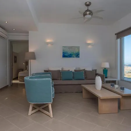Platinum Paros 3 Bedroom Amazing Sea Views & Villa Parasporos