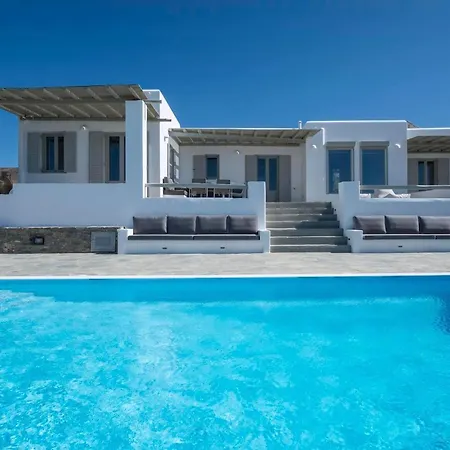 Platinum Paros 3 Bedroom Amazing Sea Views & Villa Parasporos